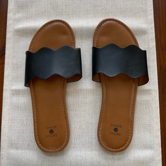 Shade & Shore Black and Brown Slide Sandals - Picture 1 of 3